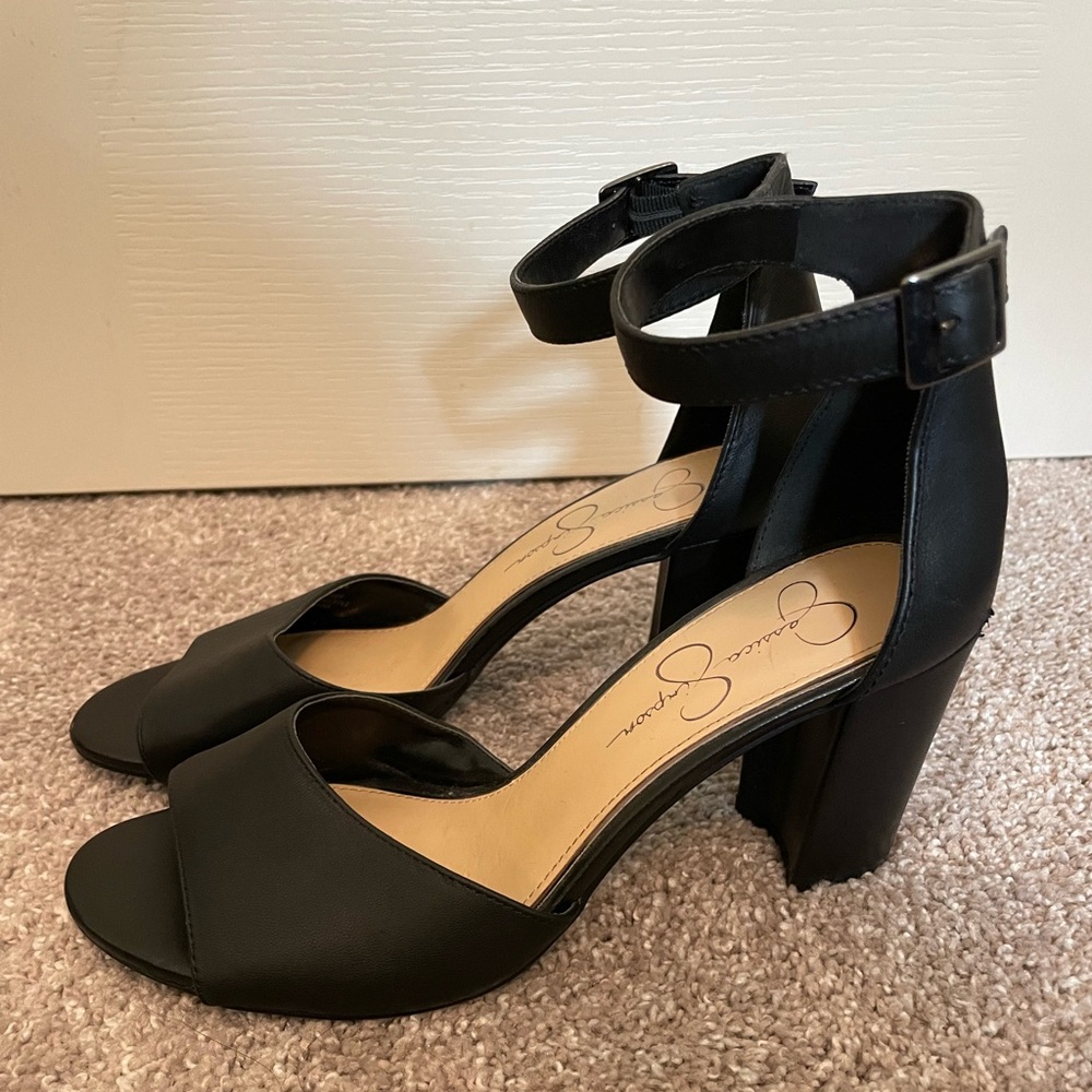 Jessica Simpson Heels, size 8